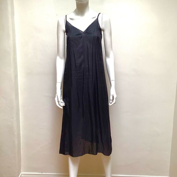 Velvet Company by Graham & Spencer Silk V neck Dress - Picture 1 of 6
